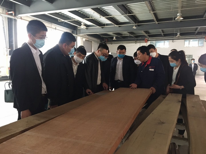 5。。。。。。.jpg