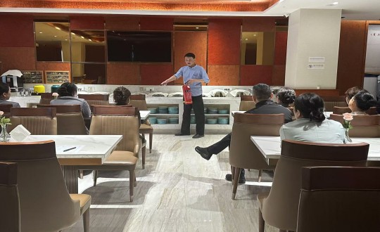2.长白山yl6809永利旅馆组织开展消防清静培训_副本.jpg